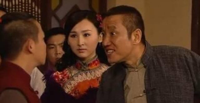 御用强奸犯原来是住家好男人 黄炜溏为妻儿当“煮饭公 ”