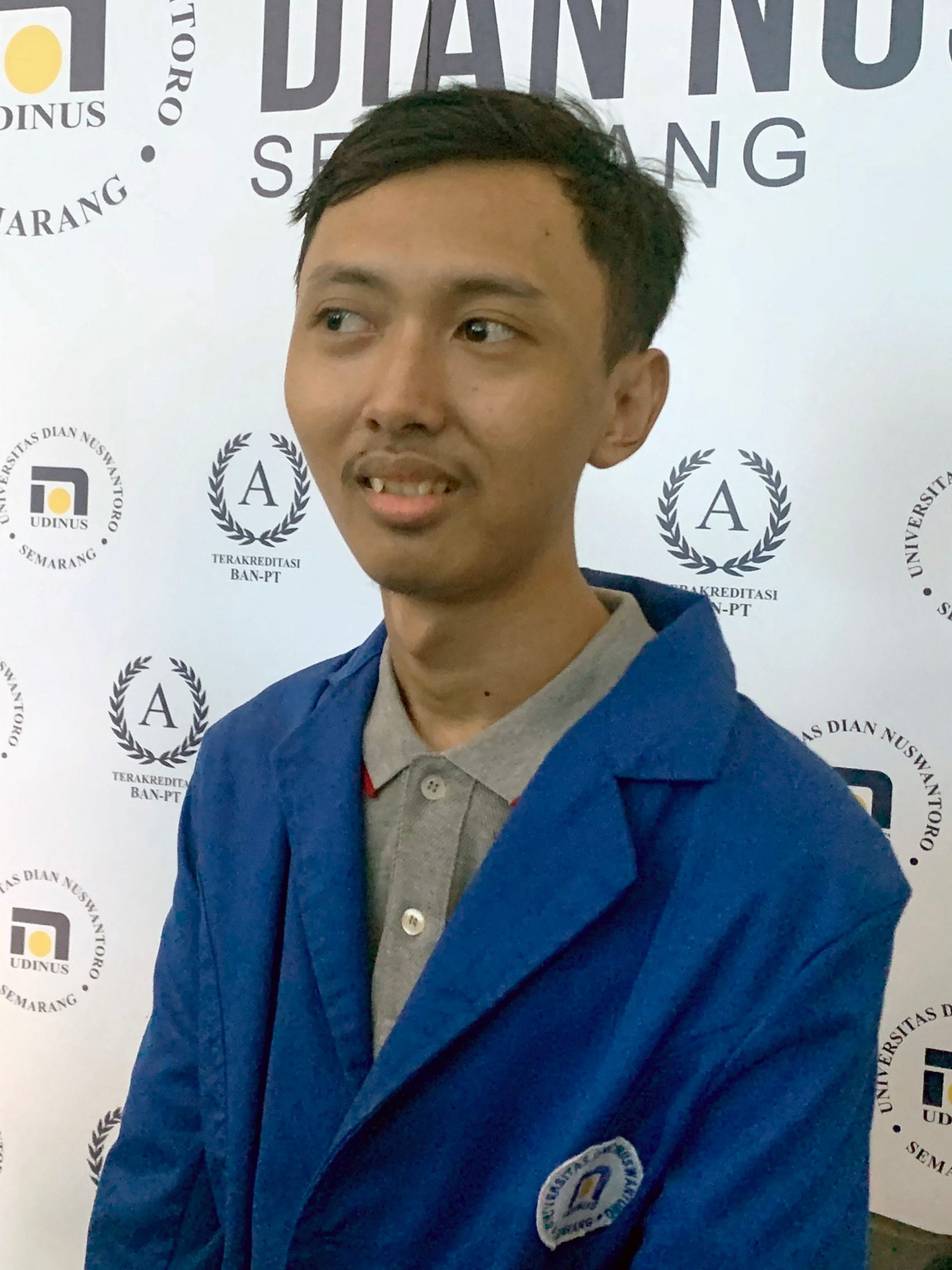 拼盘/交易量近100万美元!印尼学生将千张自拍照制成NFT