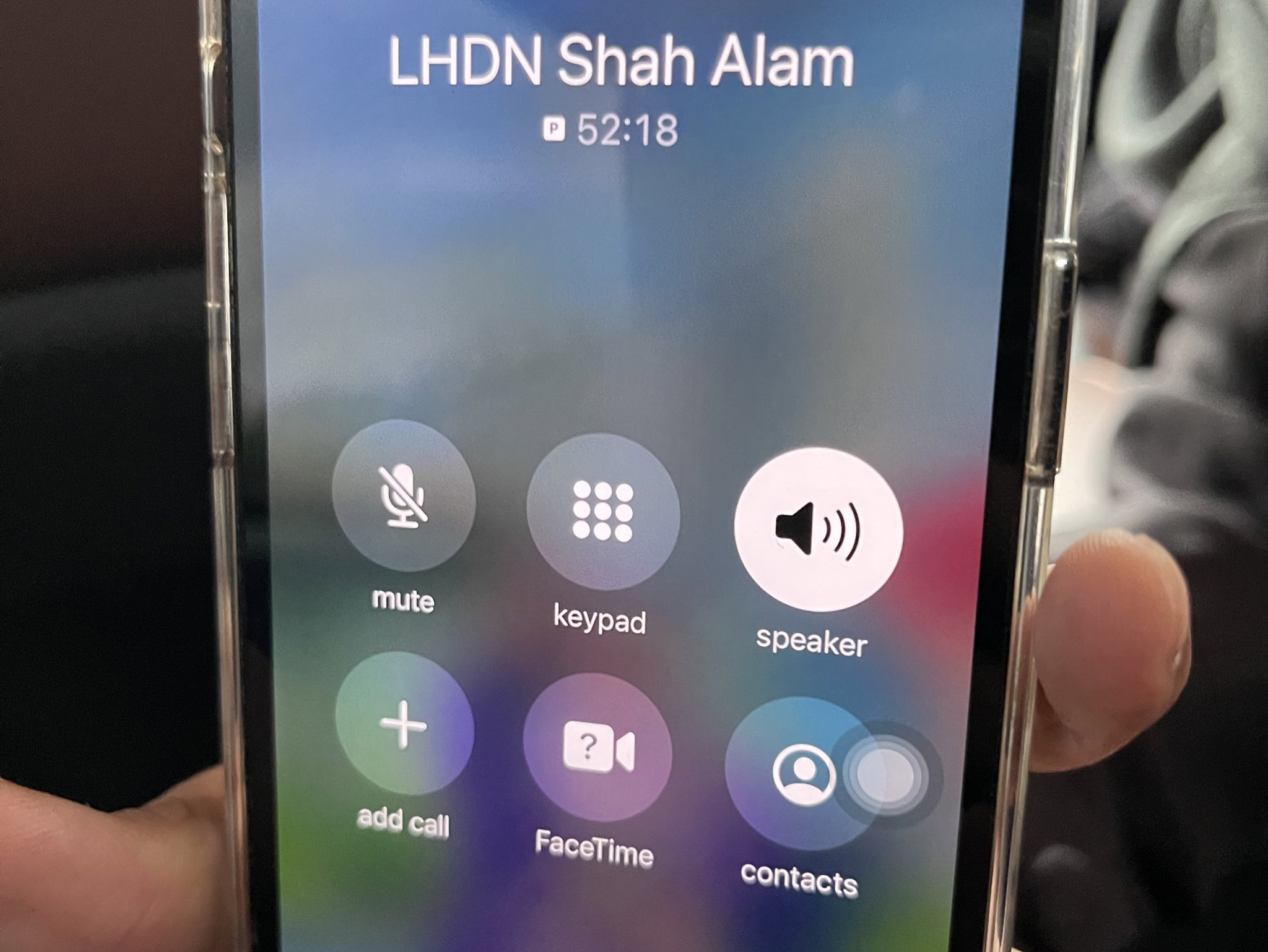 政府机构电话总是没人接 男子:连2天在线等了超过1小时