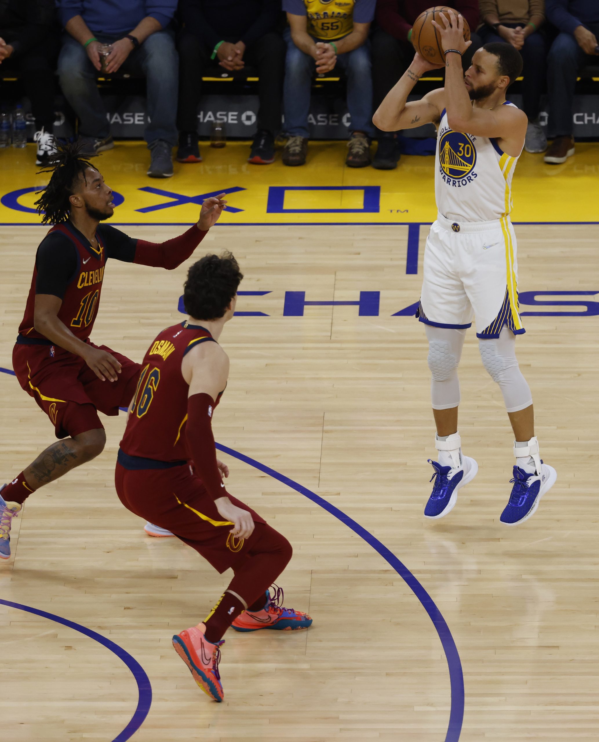 时隔941天重返赛场  汤普森：永难忘的一夜