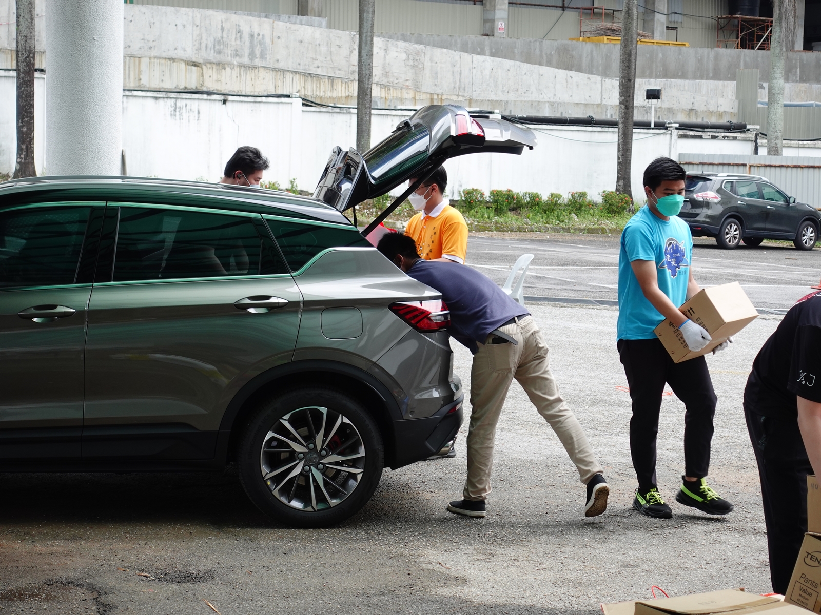 暖势力。本报希望阅读为红蚂蚁图书馆募书,六小时募超过三万本