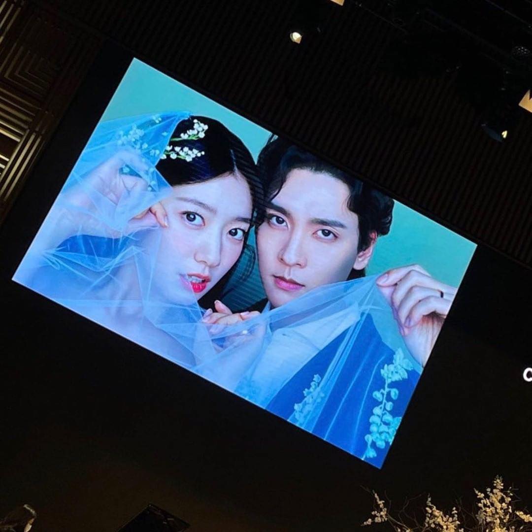 朴信惠婚礼守SOP 宾客婚礼歌手全戴口罩