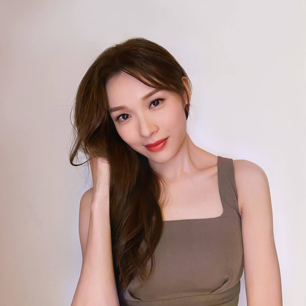 李佳芯否认秘恋虫草大王 坚称没有发展空间