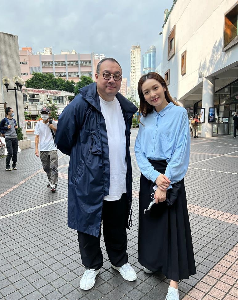 李佳芯秘恋虫草大王铁证曝光 心字钻石心口针订情