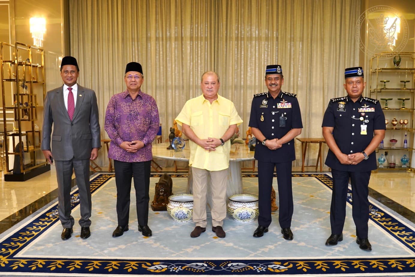 柔:全国副总警长和柔总警长觐见柔佛苏丹