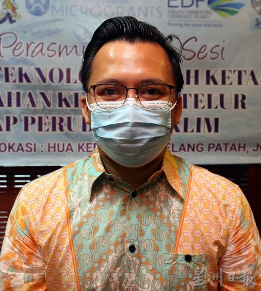 柔:地不佬海峡全马首“螃蟹产房” 提高蟹卵存活机率