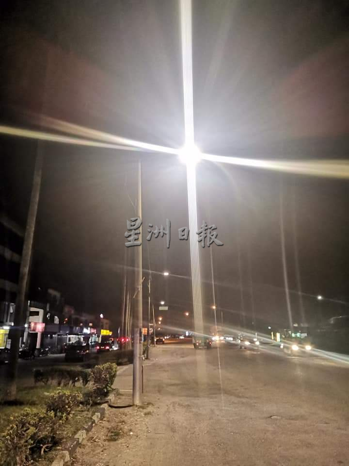 柔：文告：北干那那26哩黄梨厂对面路段路灯已安装