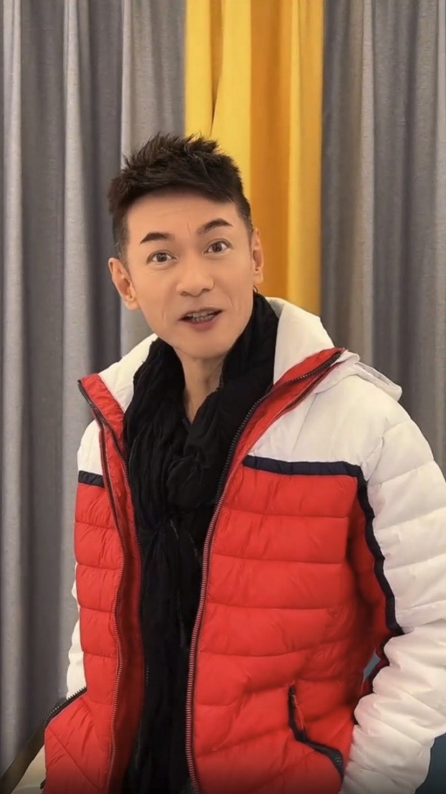 江华息影多年全面复出 预告直播带货吸金