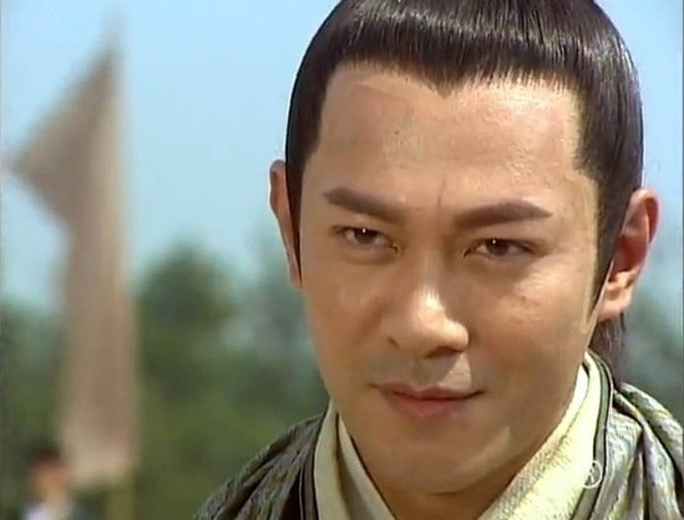 江华息影多年全面复出 预告直播带货吸金