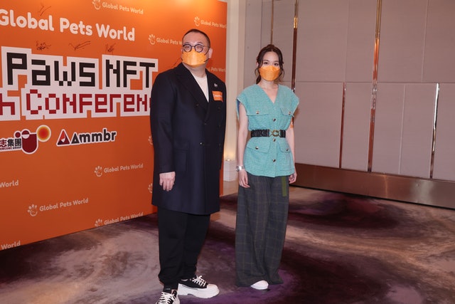 爆无线禁与李佳芯合照 陈恩德感受辱扬言抽起逾500万广告 ↑