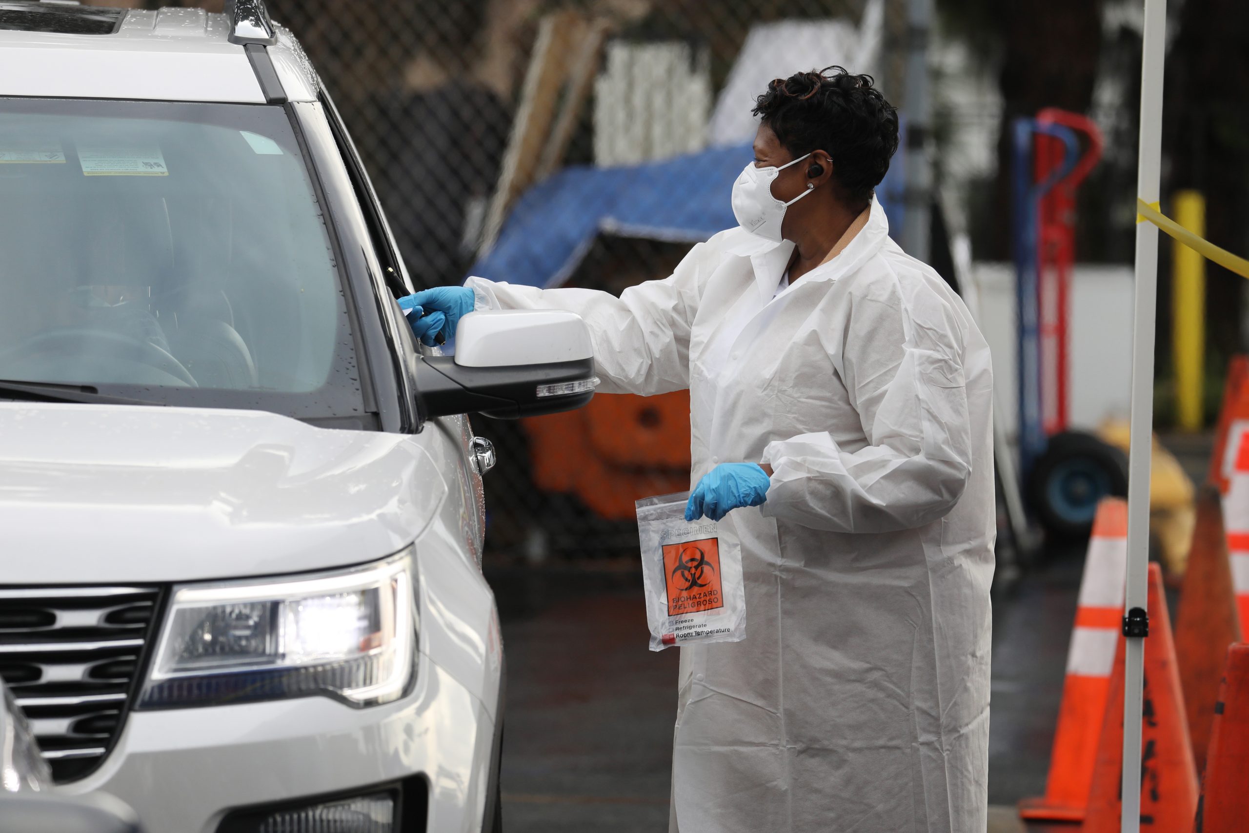 爱尔兰周六起松绑防疫措施 美国确诊破7000万例