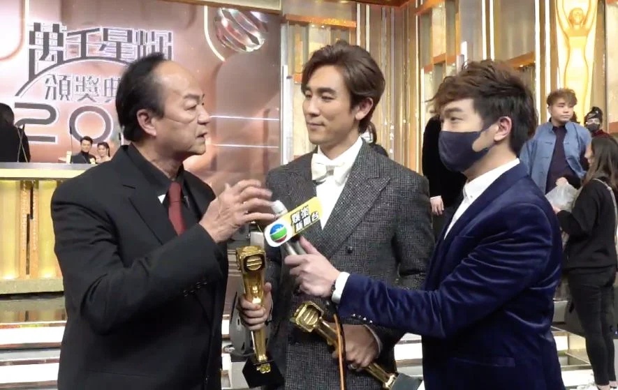 狄龙直播中途硬入教子 谭俊彦：最开心就是你在这里