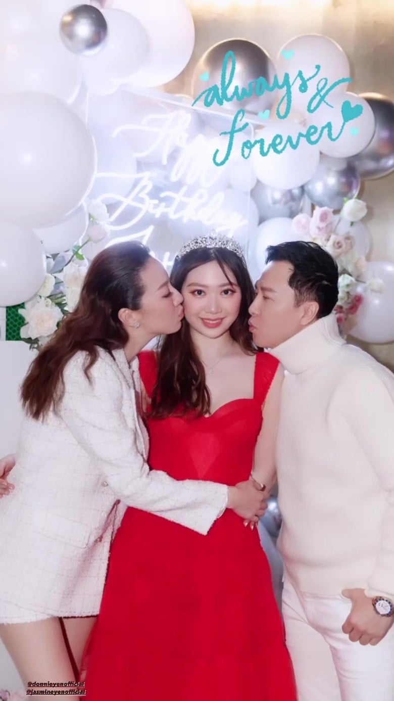 甄子丹女儿18岁生日 重看成长片段感叹时光飞逝