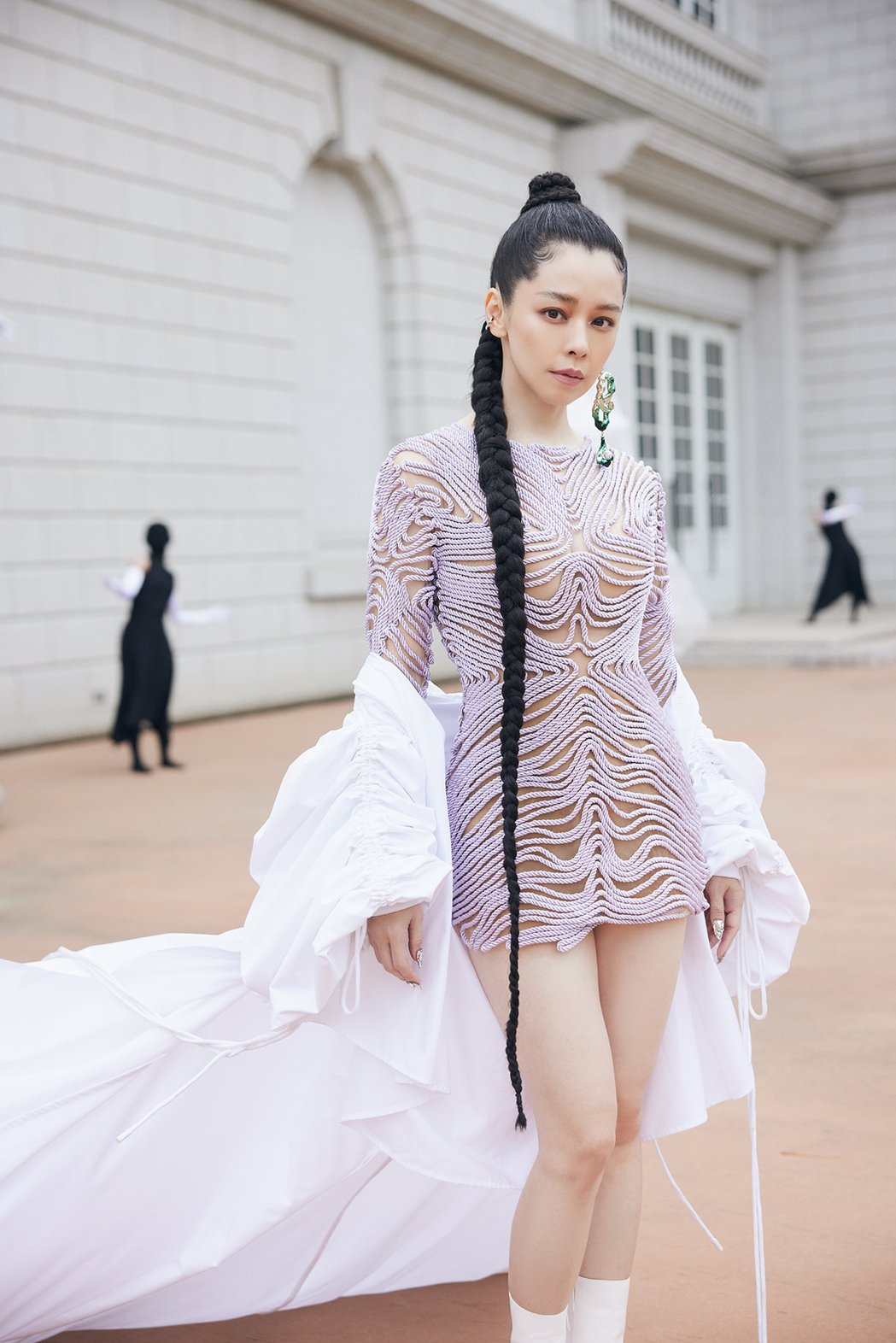 甩王力宏婚变风波 徐若瑄透视装霸气回归