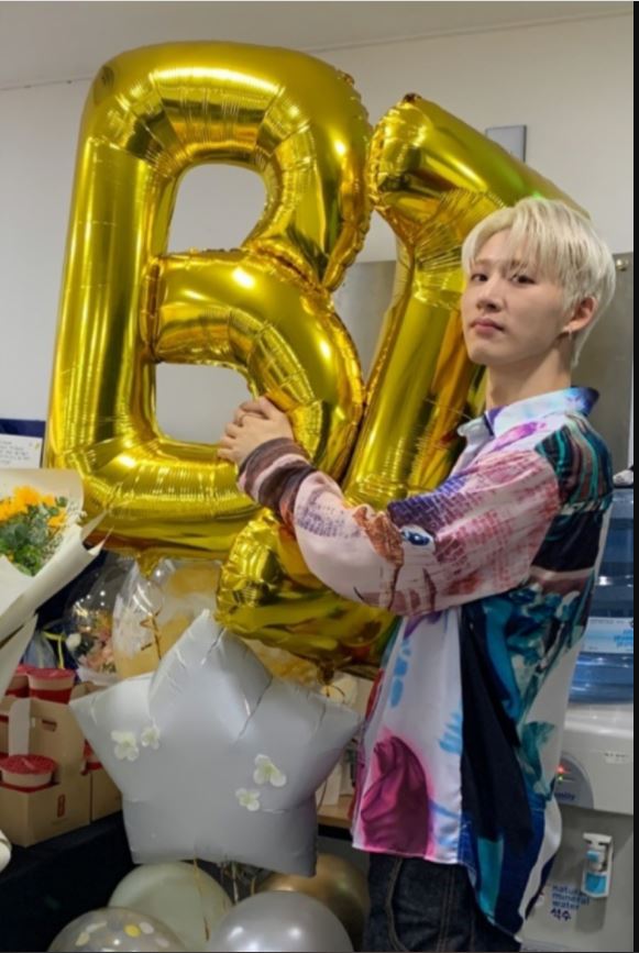 疑吸毒黑历史踩劣迹行为底线 B.I微博无预警遭禁言	