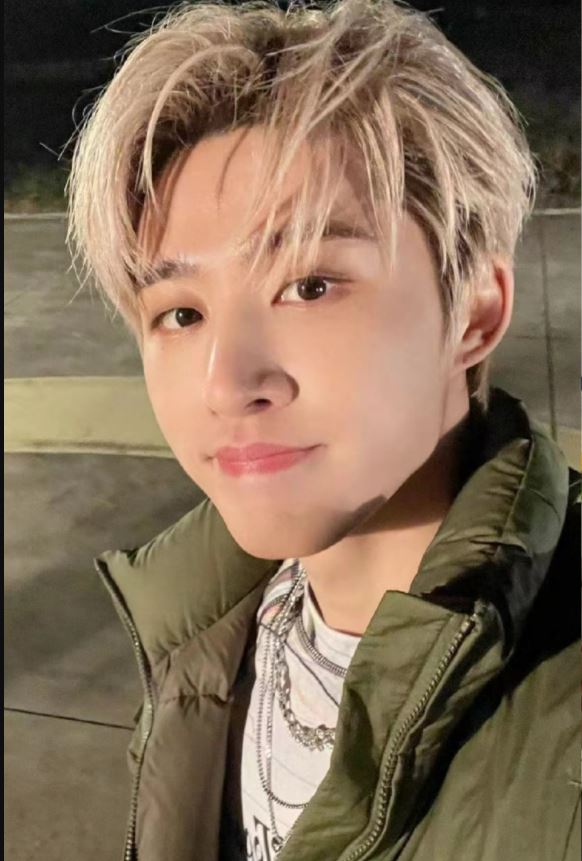 疑吸毒黑历史踩劣迹行为底线 B.I微博无预警遭禁言	