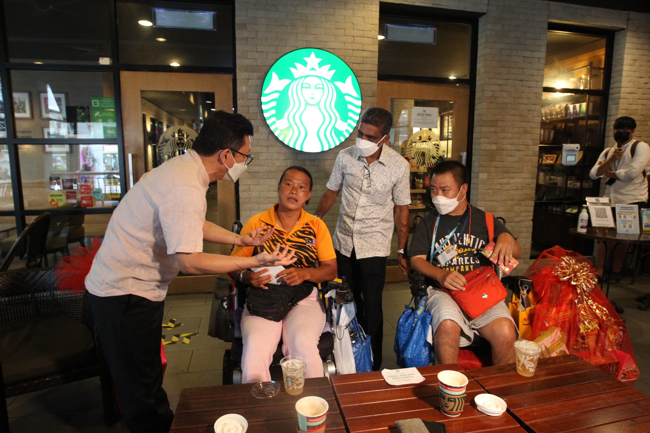 盼大家勿过度渲染其事件  许丽萍想回归生活