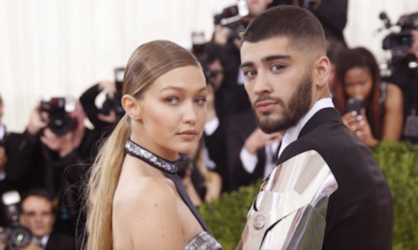 真人秀女星爆料  赞恩@ID拥有《格雷》性爱密室