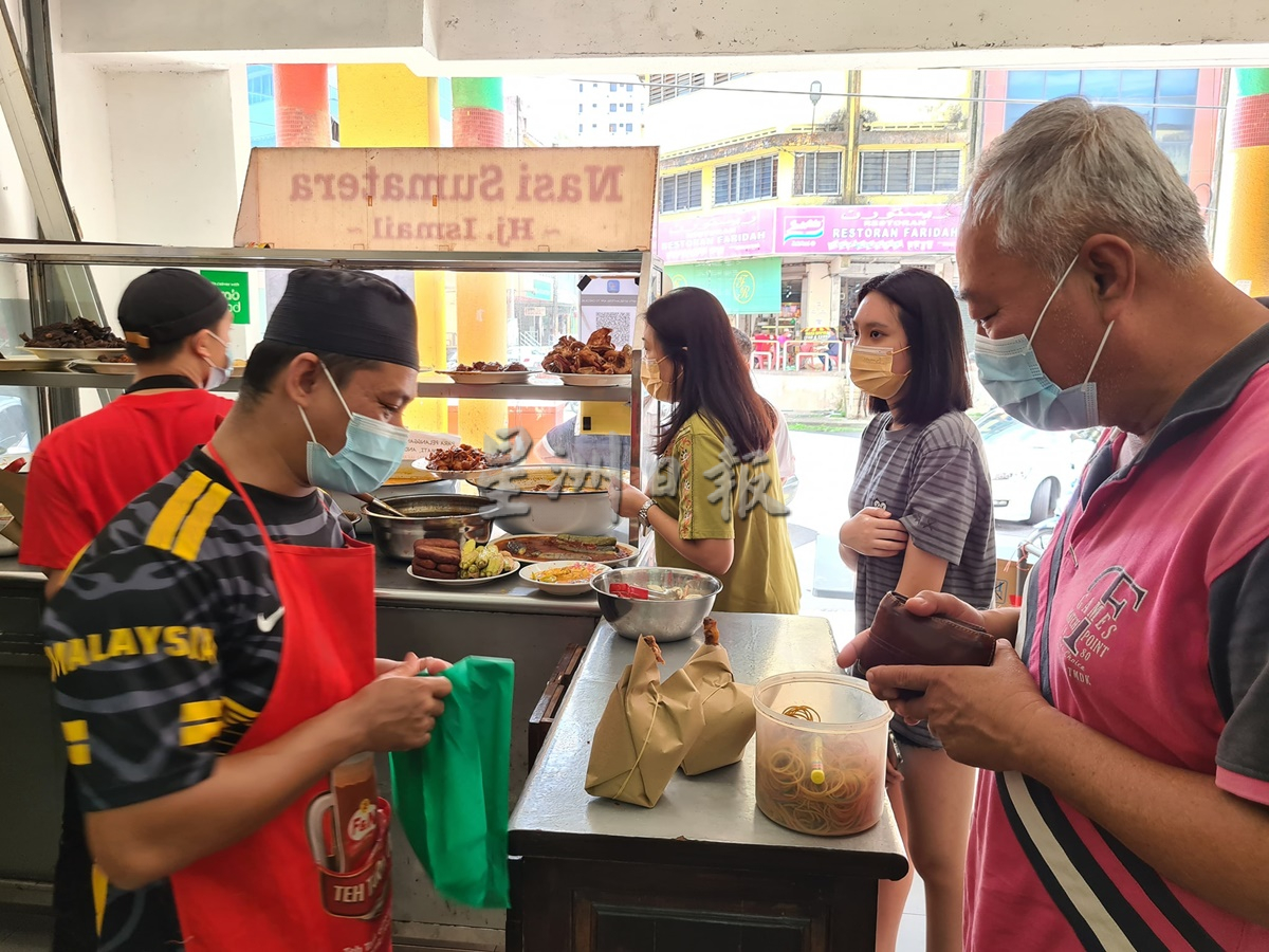 禁用订书钉包装食物 丹多家“铁钉饭”走入历史