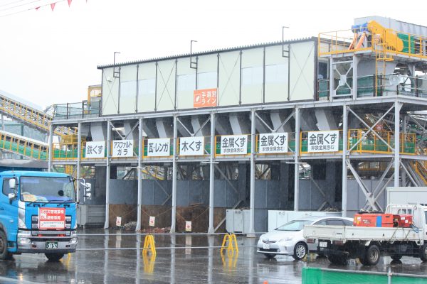 编采手记：关丽玲