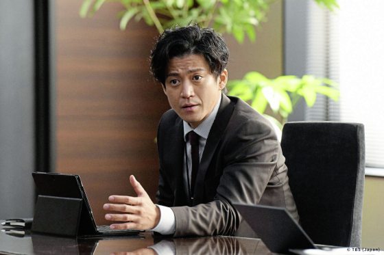 罗贤达/《日本沉没:希望之人》末日下观权力游戏