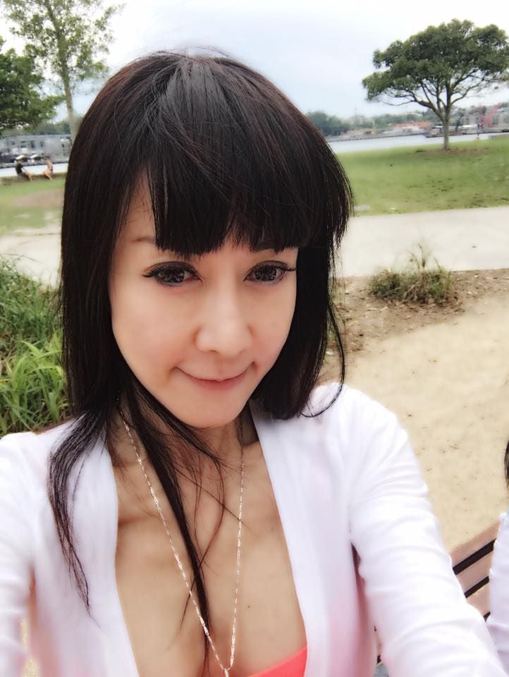 罗霈颖6千万遗产换人继承 名牌包将公益拍卖