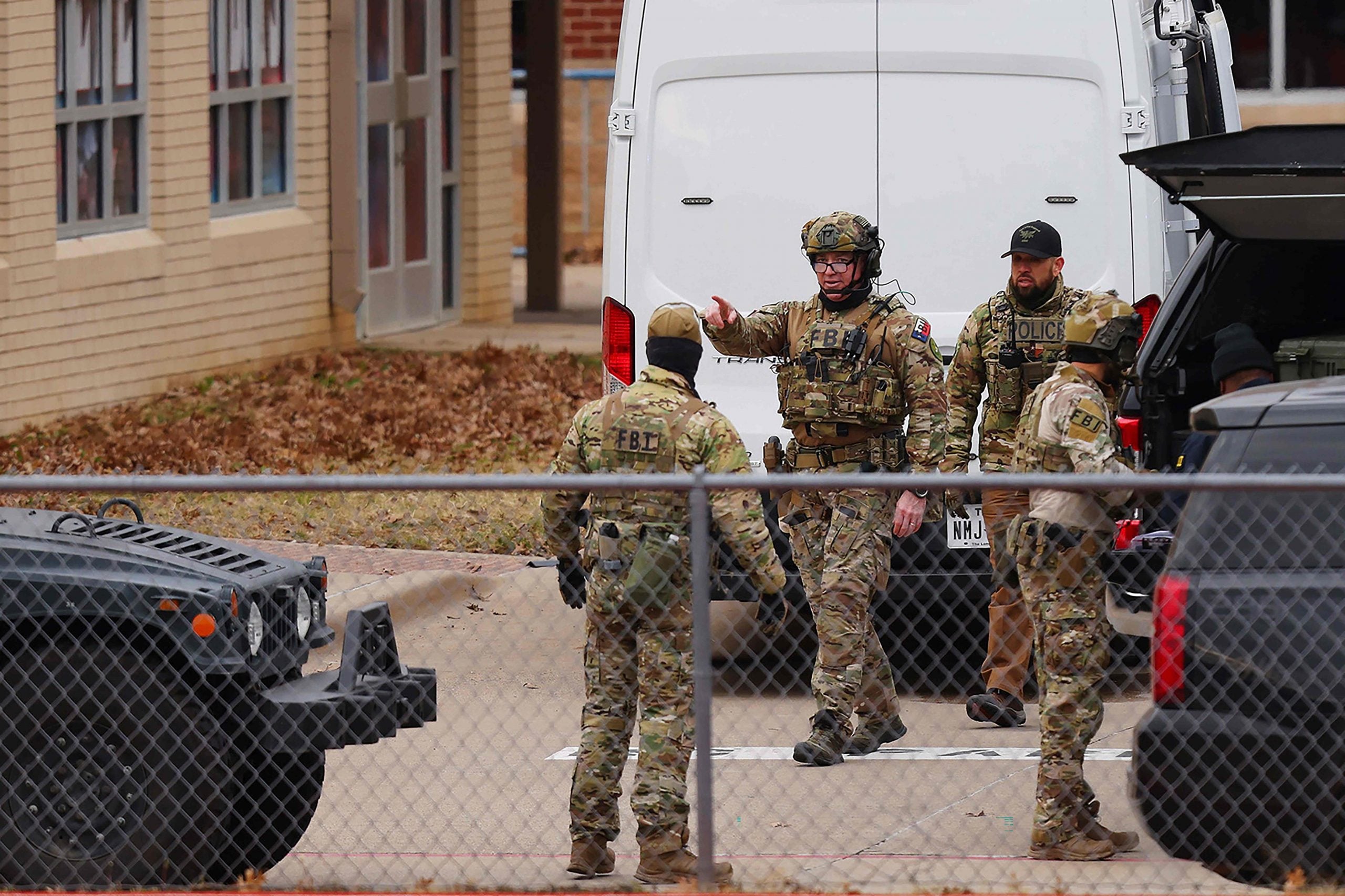 美国得州犹太教堂人质事件  1人质被释放 谈判仍在进行