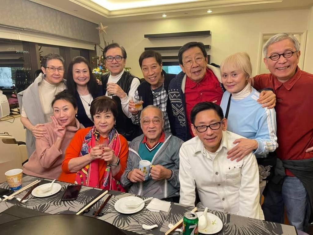 胡枫90大寿收金桃寿蛋糕　TVB因疫情取消摆20桌酒席