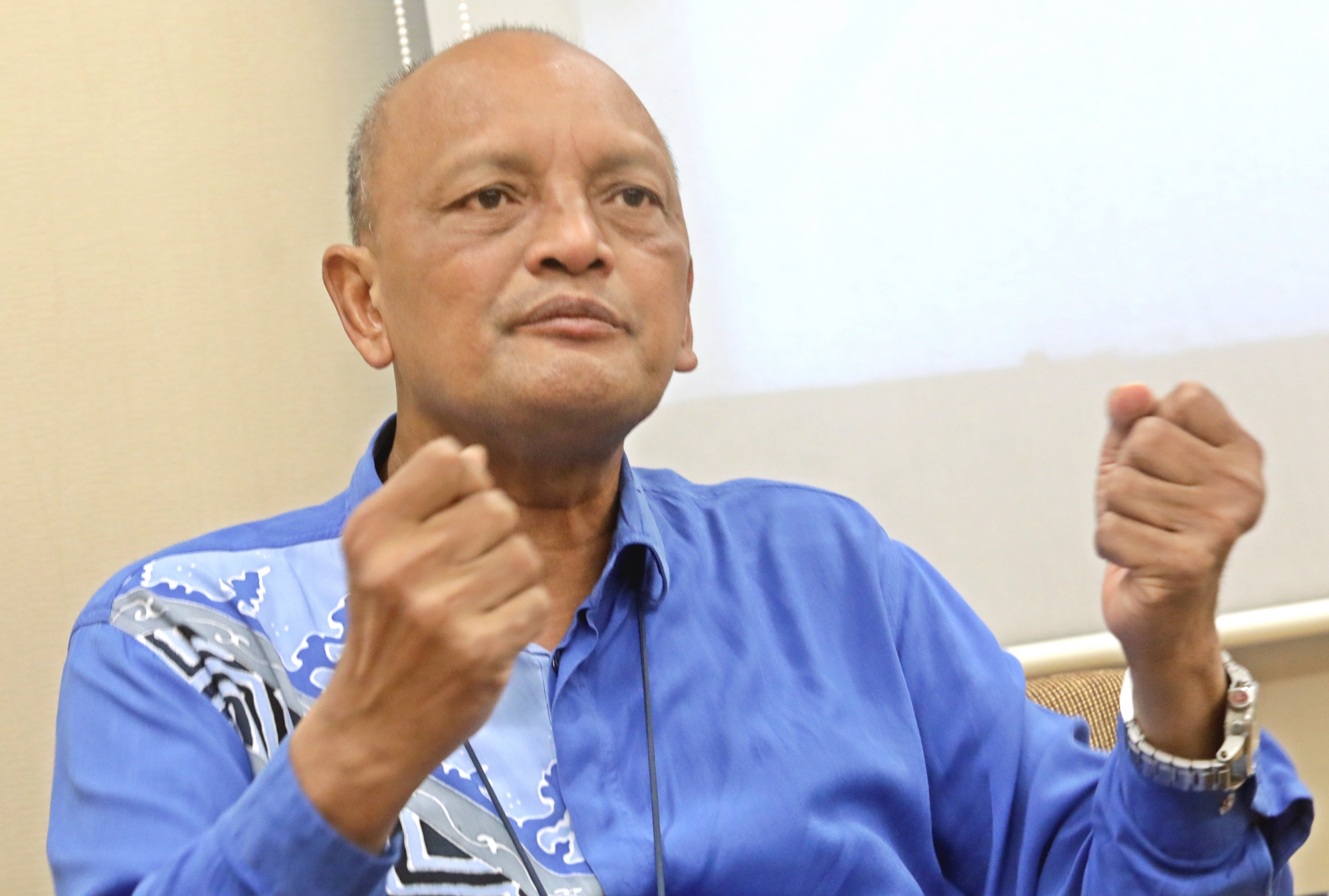 自救,刻不容缓 大马体育当自强