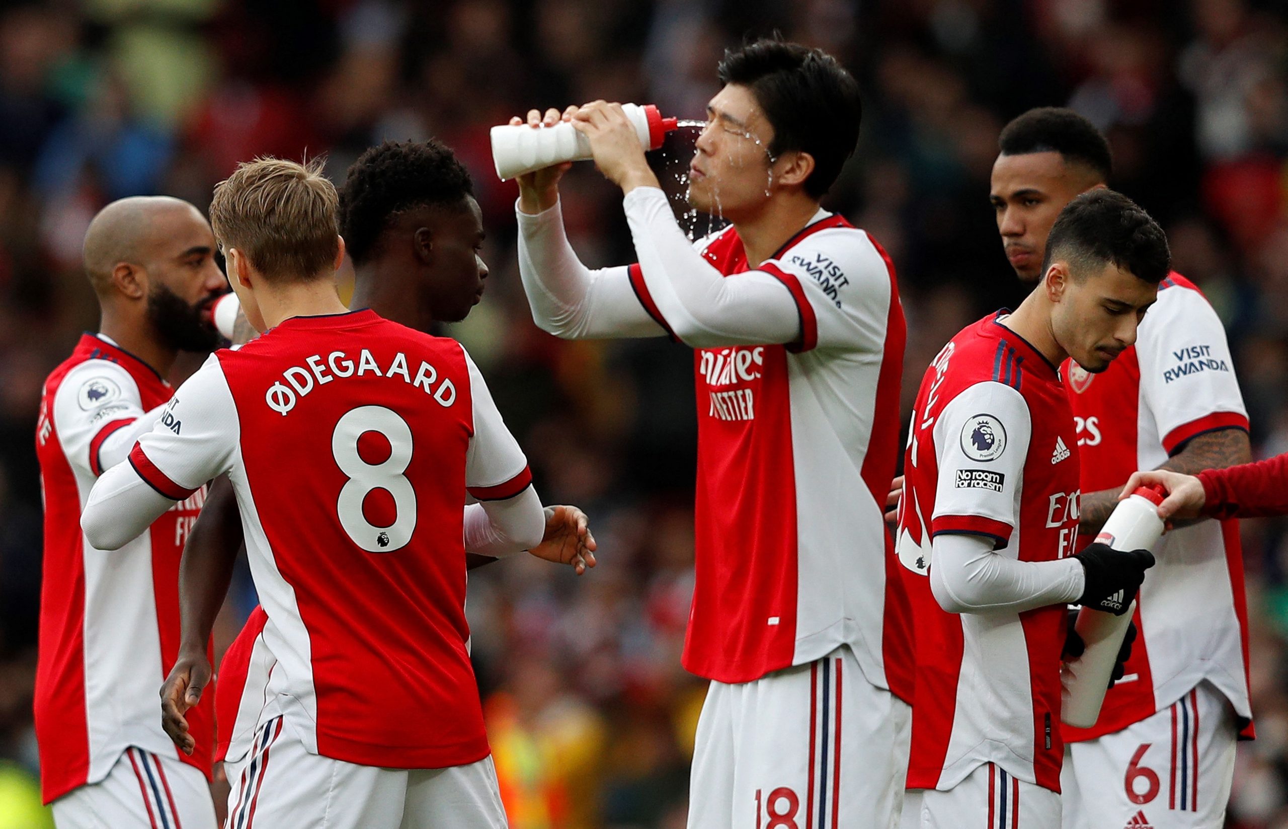 英足联接受利物浦请求 联赛杯半决赛首回合推迟