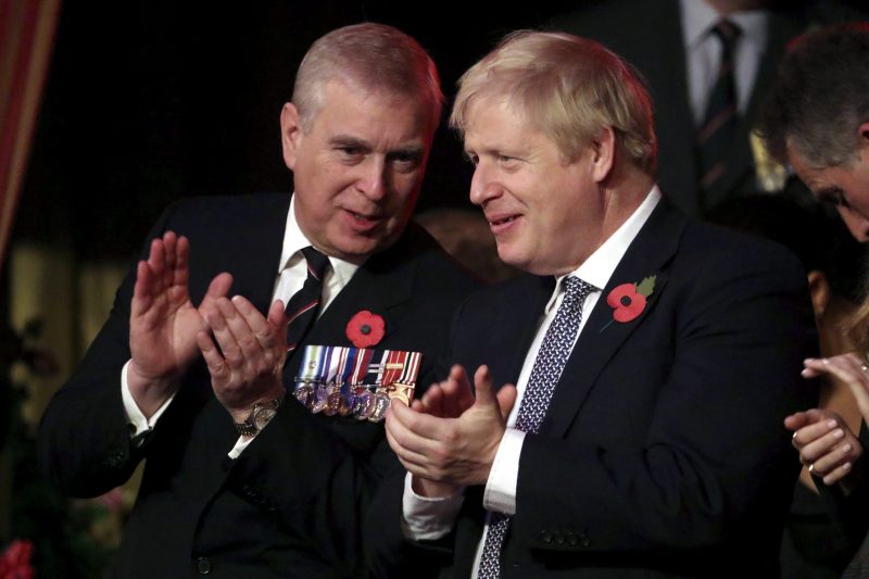 英首相府再卷派对门 菲腊亲王丧礼前连场饮酒狂欢