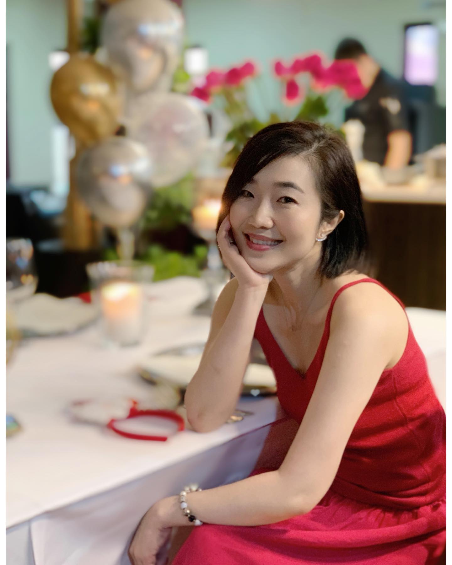 菲比拿饮料进茶餐室被喝骂 疑因单身女被情绪攻击