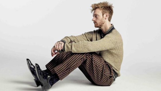 蔡有维／FINNEAS《Optimist》人生仅此一次