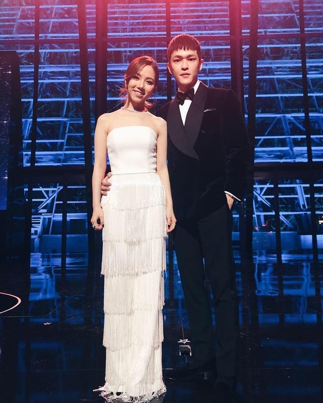 邓紫棋千字文吐失控泪崩 男友求翻译被骂爆