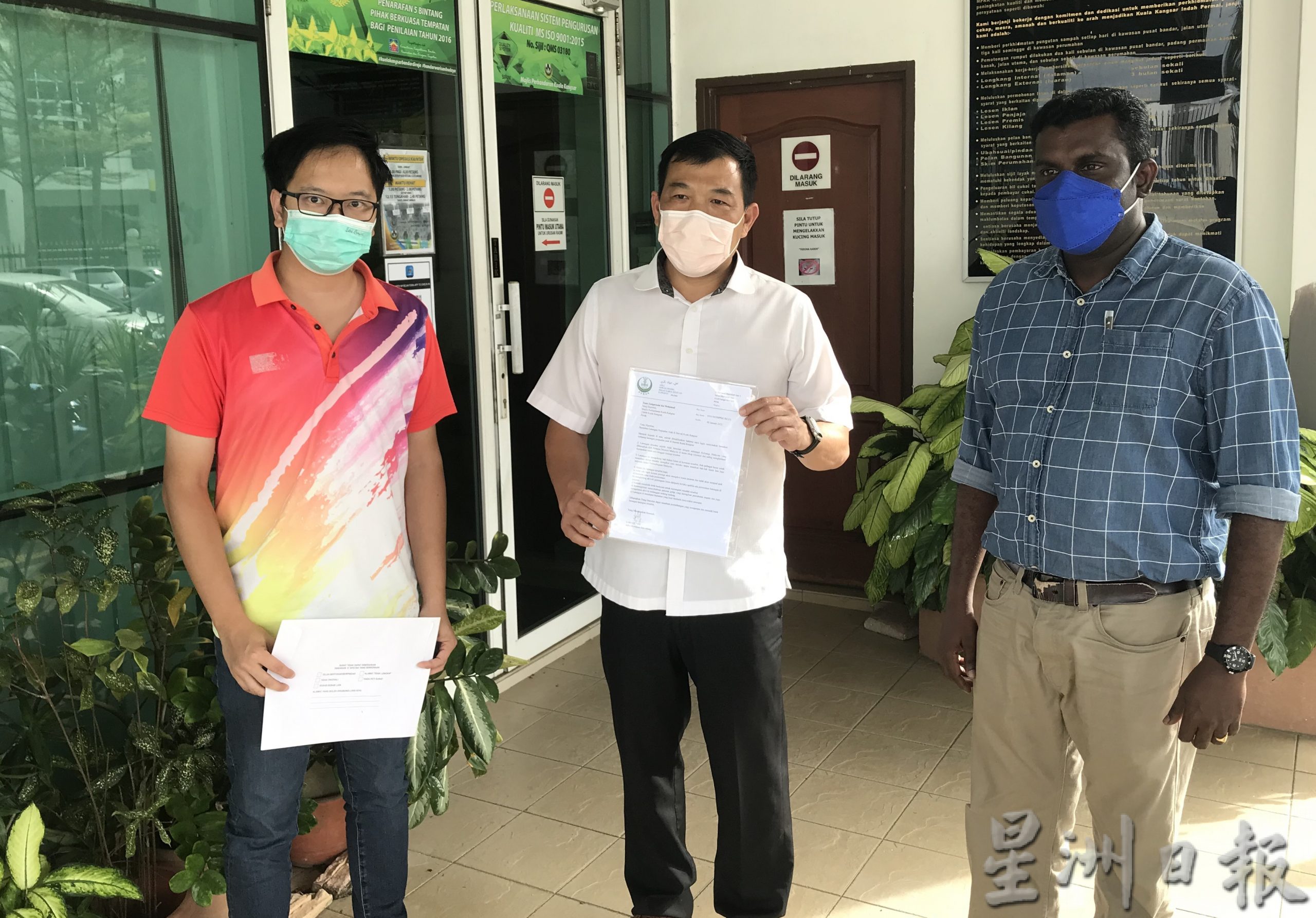 针对穆斯林居多地区禁卖酒课题，也朗区州议员罗思义要见州政府讨说法