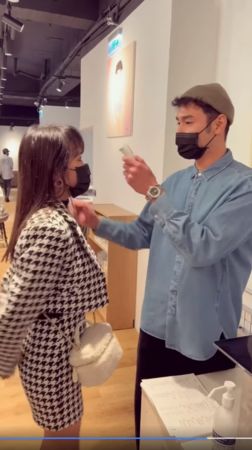 阮经天用肉身量体温 老板娘羞喊“老公在看!”