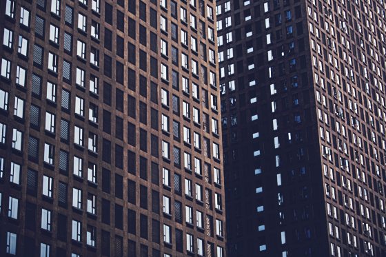 陈子韩／月亮背面的人们