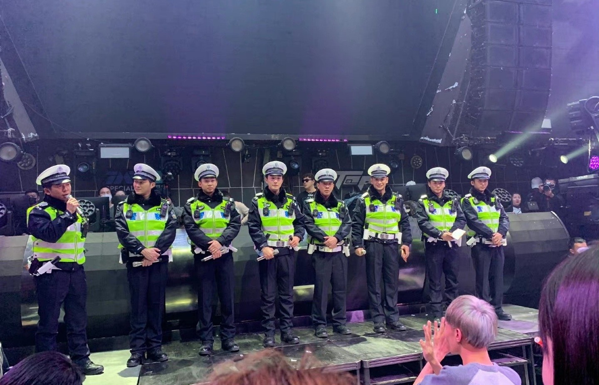 陈小春张智霖飙车被捉? 网曝真相狠打脸