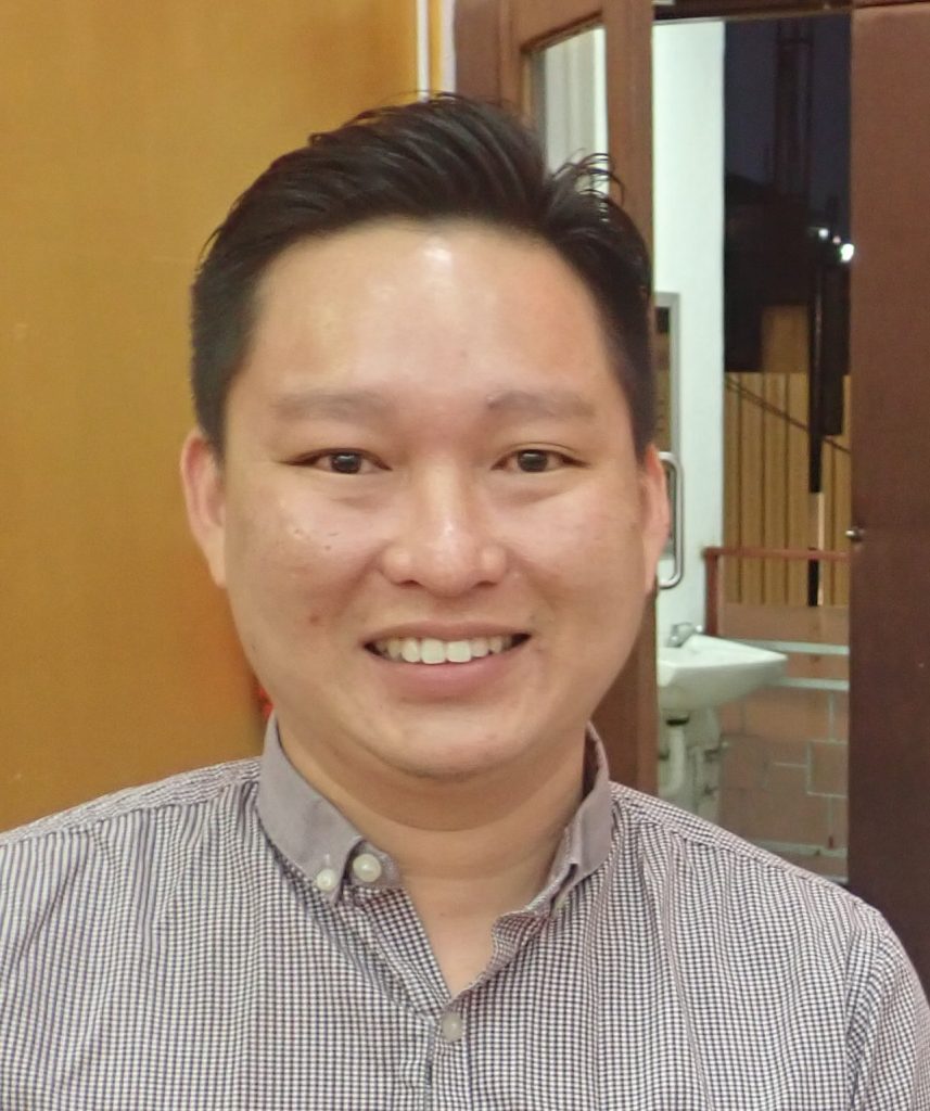 霹:小版头/公厕断水臭气冲天小贩商吁市议会尽速解决