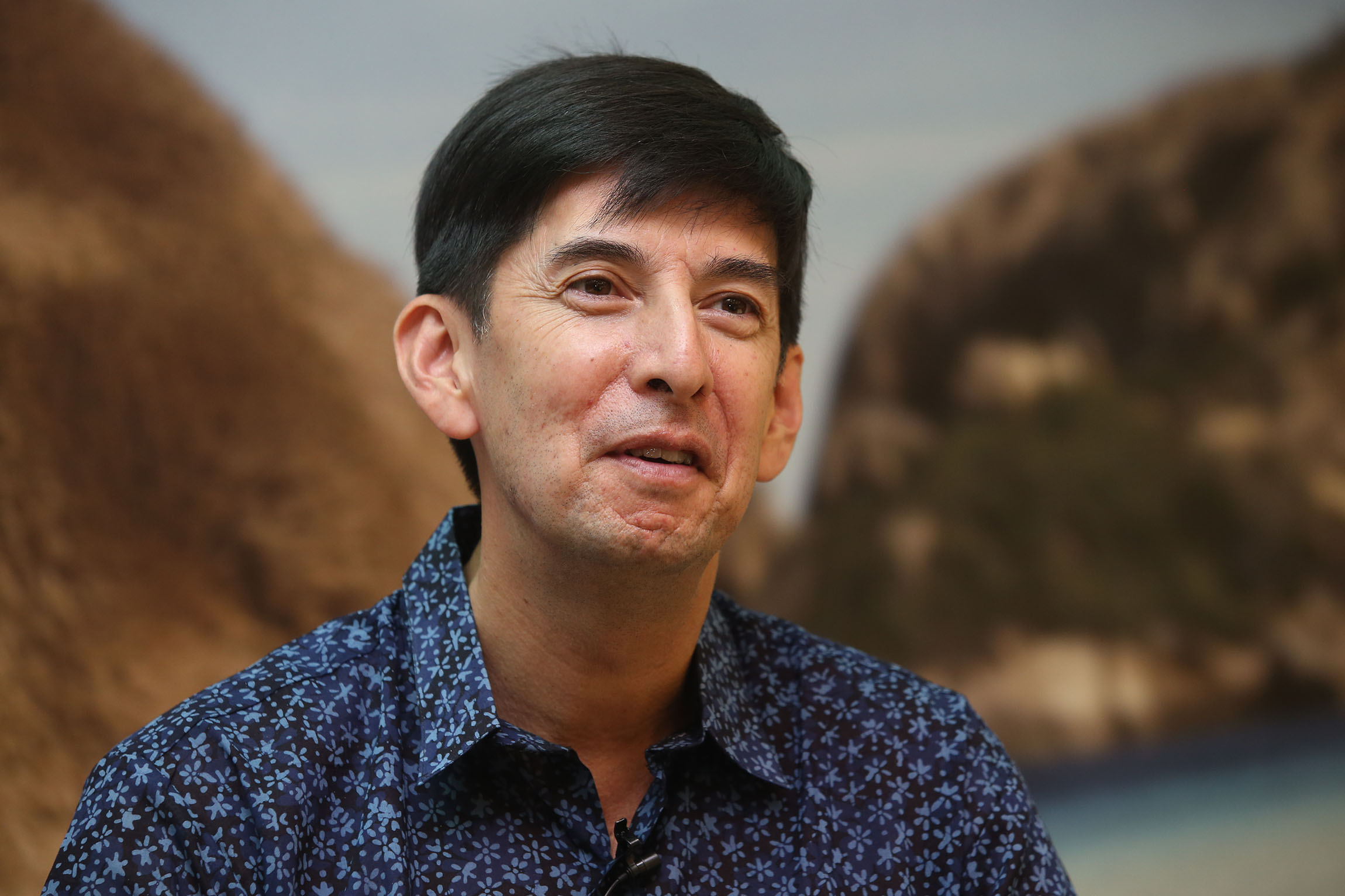 革新创意“Light Up”灯光秀 将数字艺术投影在建筑物上