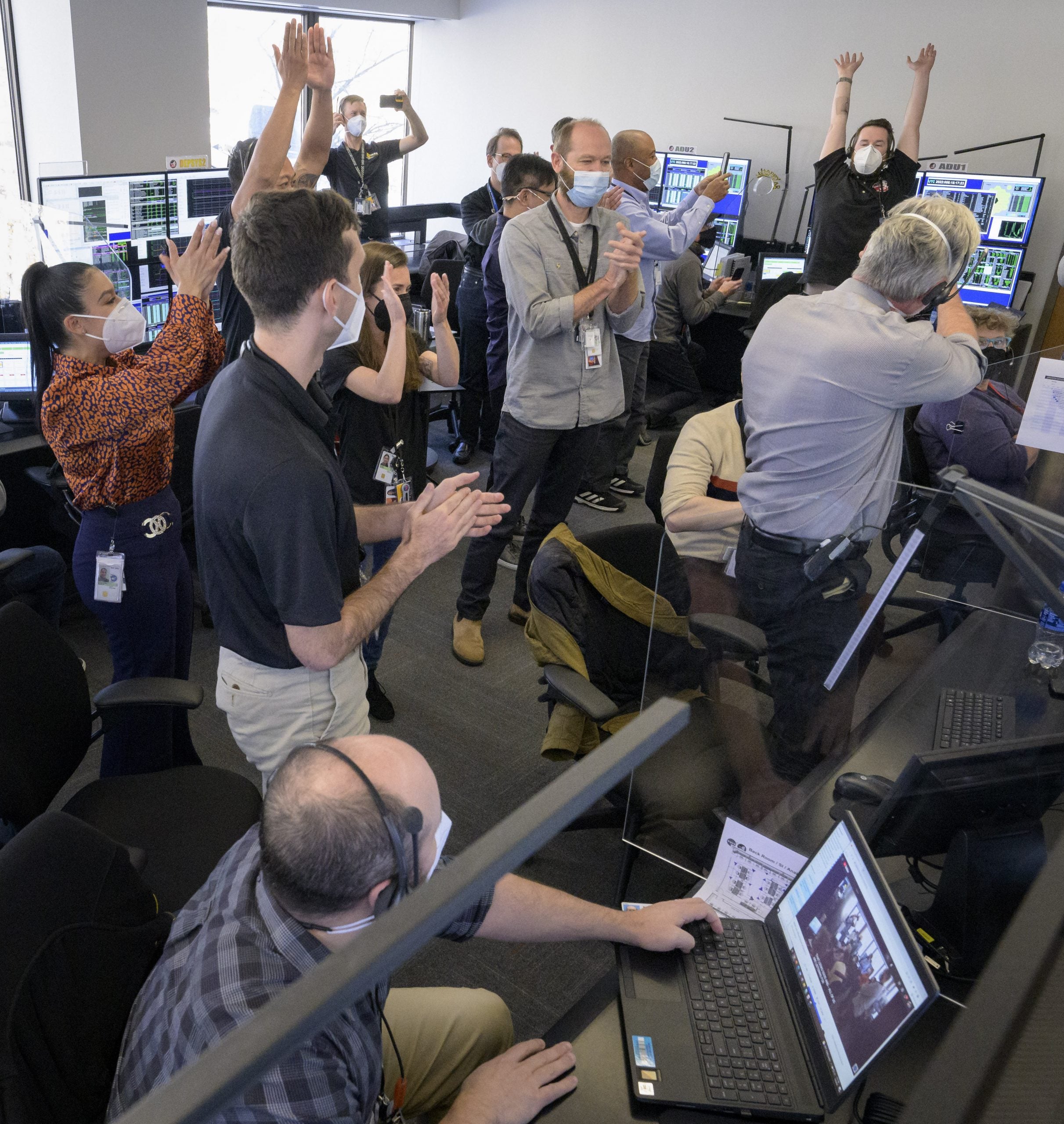 韦伯望远镜完成部署 NASA：令人赞叹的里程碑