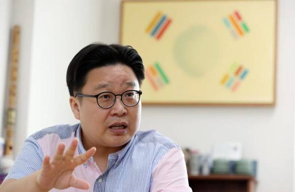 韩国教授声称要“发起运动”，在春节英文译法中去掉“Chinese” 