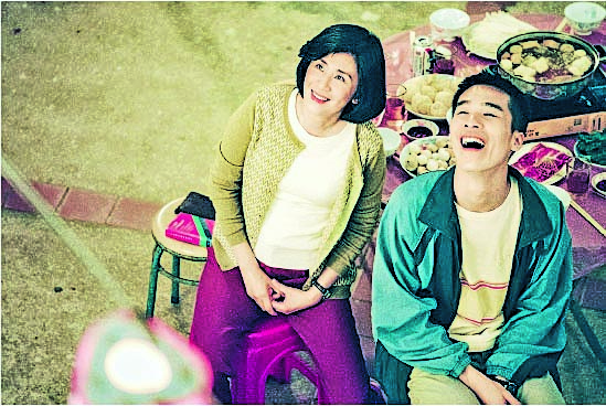 香港电影评论学会大奖 85岁谢贤从影69年首夺影帝