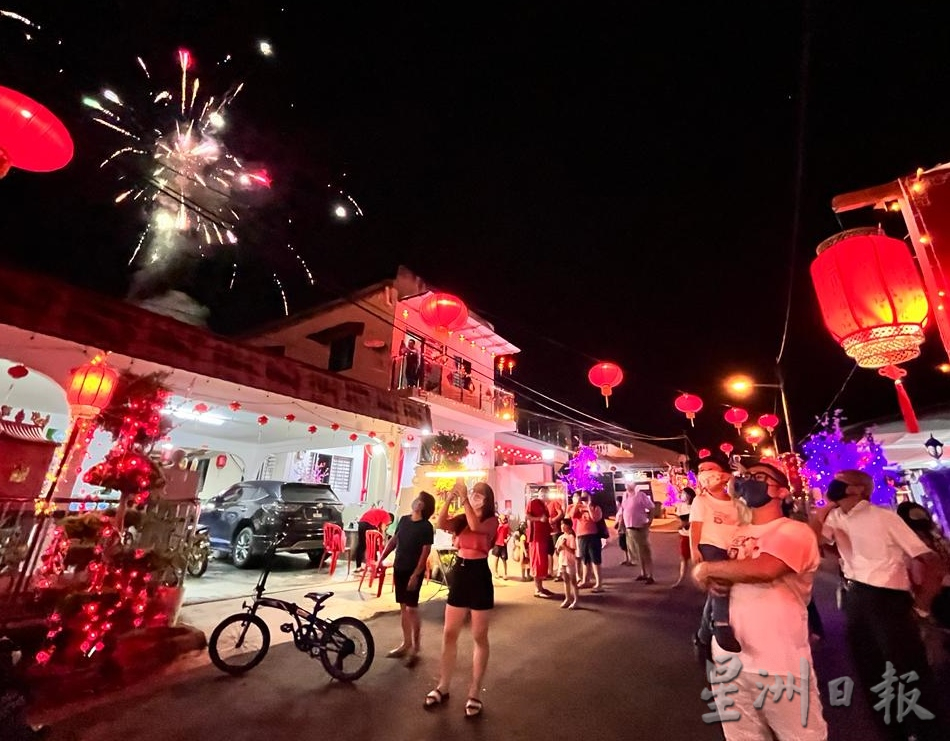 马接梅花街亮灯年味浓 赖家濠：延续传承中华文化