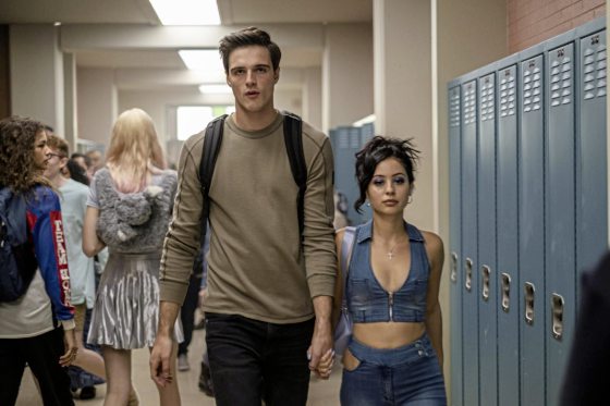 鱼儿水中游／《Euphoria》迷幻缤纷下的破碎青春