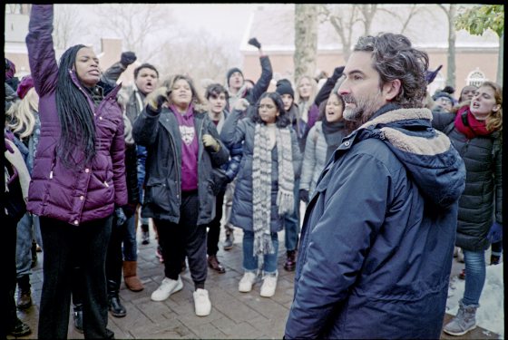 鱼儿水中游／《The Chair》一个女性的事业失败史