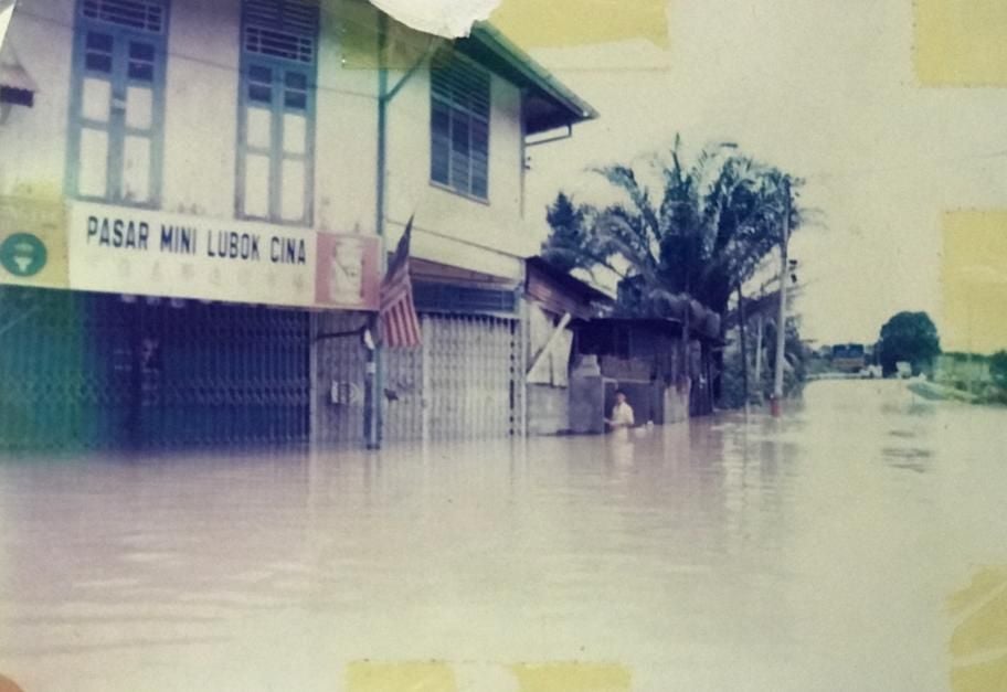 (16/1)有故事的人-水灾是我的噩梦/蔡其德(迷你市场东主)