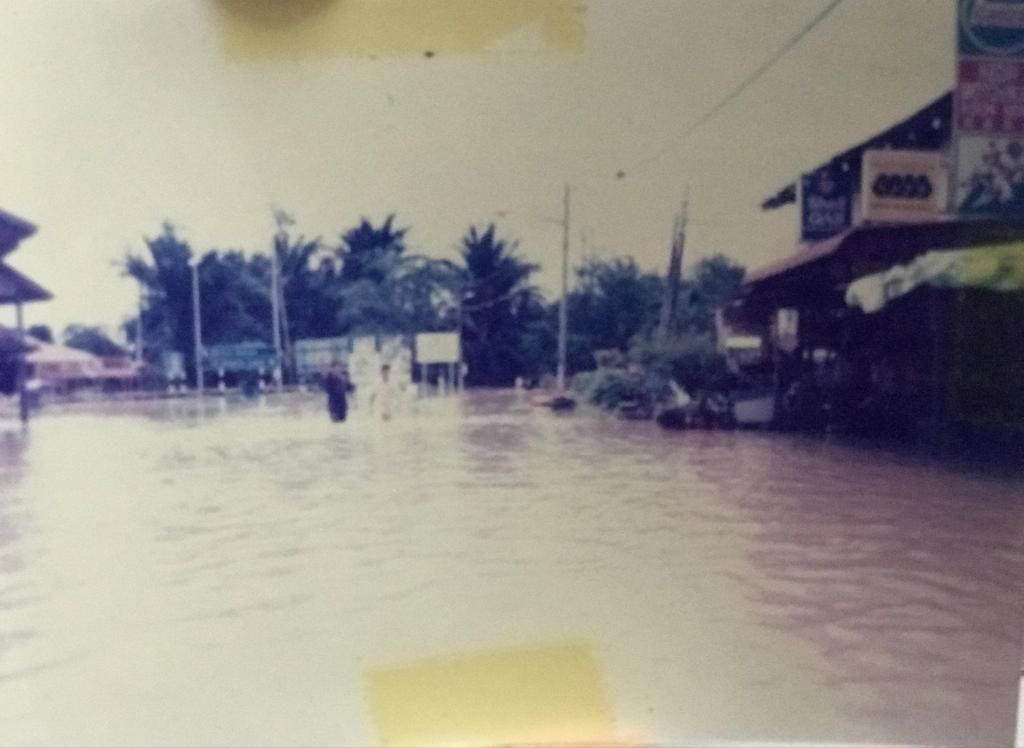 (16/1)有故事的人-水灾是我的噩梦/蔡其德(迷你市场东主)