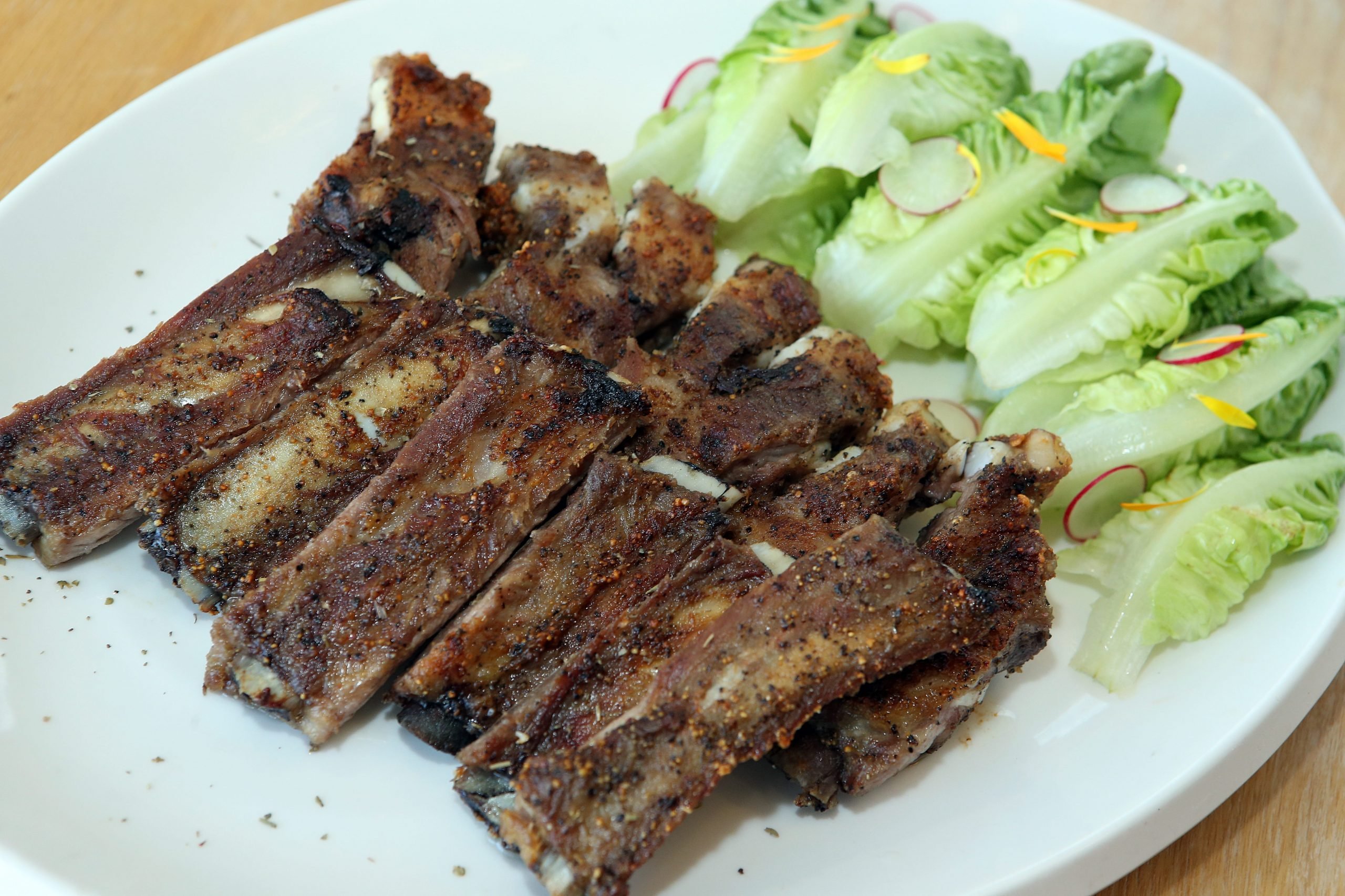 (23日见报)大都会 / 吃遍雪隆-蕉赖皇冠城品味海鲜饭店 / 11图