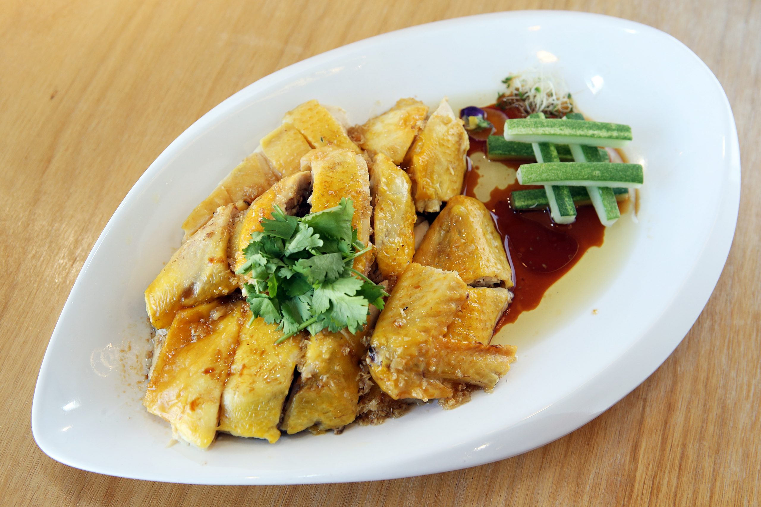 (23日见报)大都会 / 吃遍雪隆-蕉赖皇冠城品味海鲜饭店 / 11图